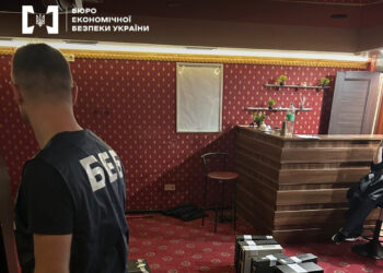 На Київщині викрили десять нелегальних гральних закладів