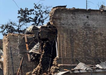 Після обстрілу в Києві просять врятувати будинок Гретера — пам’ятку Шулявки | ПРО ГОЛОВНЕ