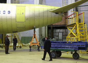 У Росії зупинився завод оборонної електроніки через мільйонні збитки |