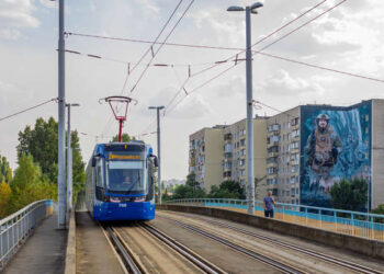 За 2,2 млн гривень відремонтують трамвайний шляхопровід з Виноградаря на Пущу