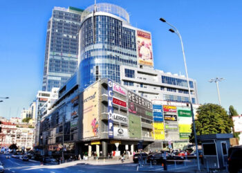 Ощадбанк та Укрексімбанк стали власниками столичного ТОК Gulliver Економіка