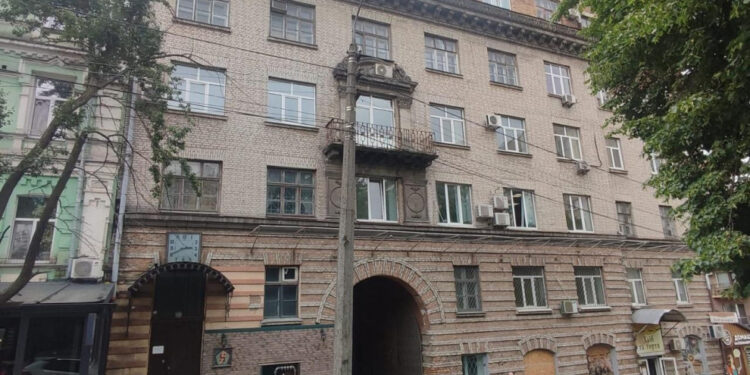 Скандальний постачальник продуктів для армії купує будівлю в центрі Києва за 91 млн грн Економіка