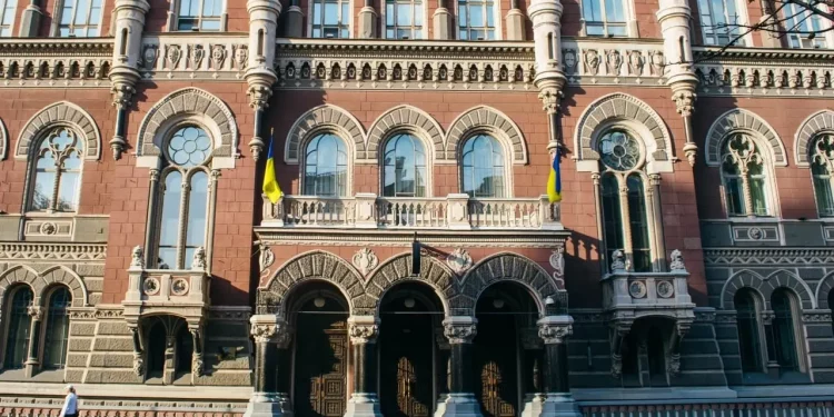 НБУ хоче змінити порядок реєстрації колекторських компаній