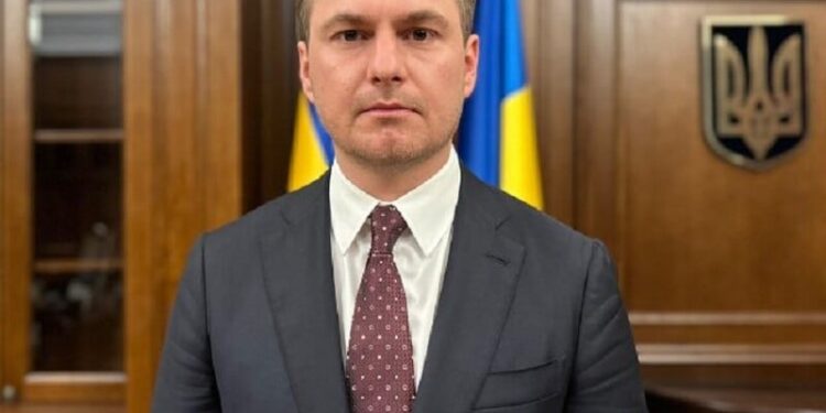 Генпрокурор Кравченко пообіцяв забезпечити законну комунікацію з бізнесом і реорганізував профільний департамент
