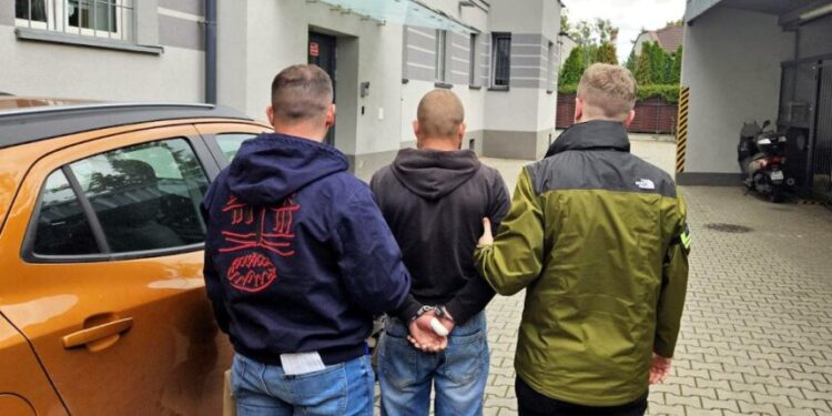 У Варшаві чоловік з мачете напав на українця: нападнику загрожує довічне – СВІТ