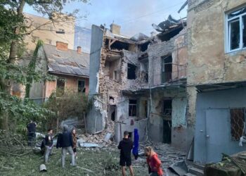 Уночі РФ масовано атакувала Україну. Пошкоджень зазнали західні області, є жертви