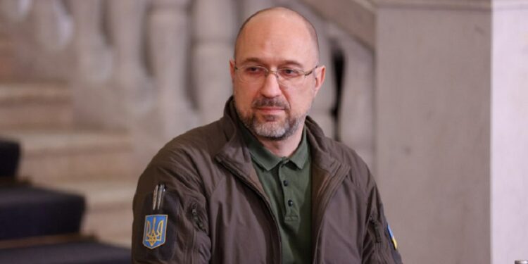 Верховна Рада відправила у відставку прем’єр-міністра: 261 “за”