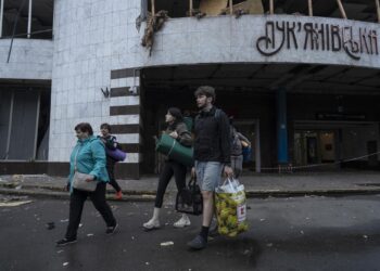 Ворожий обстріл Києва 21 липня: пошкоджена станція метро “Лук’янівська”, є зашиблий і постраждалі | ПРО ГОЛОВНЕ