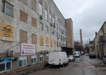 Київський автомобільний ремонтний завод знову продали і майже вдвічі дешевше Економіка
