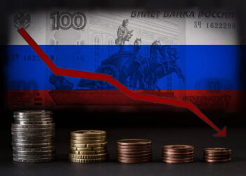 Атаки Усть-Луга вдвічі скоротили експорт нафти з РФ: Reuters |