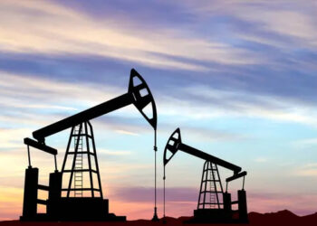 Ціни на нафту коливаються через тиск санкцій і ризик дефіциту |