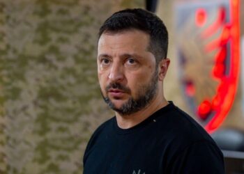 Довіра до Зеленського в Україні падає, але залишається досить високою – опитування