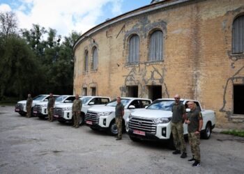 Київщина закупила 5 пікапів для підрозділу “АХІЛЛЕС”