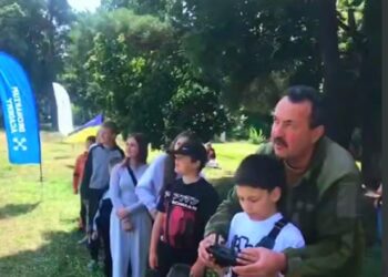 На Макарівщині для дітей та молоді організували курс польотів дронів