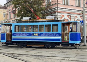 На Поділ повернувся ретро-трамвай М2-М 1892 | ПРО ГОЛОВНЕ