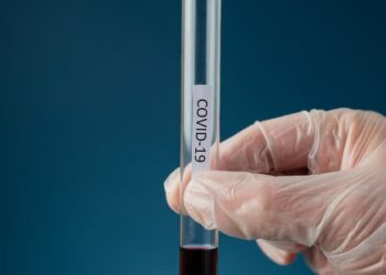 Новий штам коронавірусу Stratus підтвердили в семи областях України й Києві