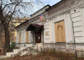 Прокуратура подала до суду через занедбану садибу Барбана на Обсерваторній | ПРО ГОЛОВНЕ