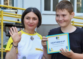 У Дніпрі відкрили центр життєстійкості на базі соціального житла, яке облаштував Фонд Ріната Ахметова