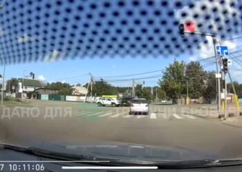 У Зазим’ї трапилася ДТП за участі поліцейської автівки (ВІДЕО)