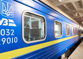 Внаслідок російського обстрілу на Київщині пошкоджено залізничну інфраструктуру