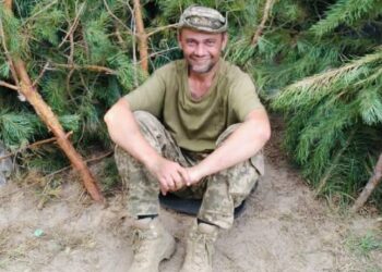 Завтра Бровари прощатимуться із полеглим воїном: Володимир Звоник загинув на Донеччині