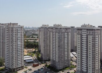 Життя поруч зі столицею: чому родини обирають Бровари замість Києв