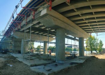 Біля Вишгорода ремонтують міст