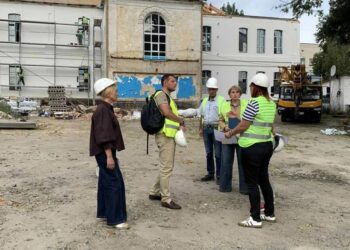 Експерти ООН побували на будівельному майданчику ліцею “Ерудит” у Таращі