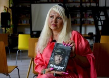 “Один – не патріот”. Колишня дружина підозрюваного в убивстві Парубія розповіла про сина і його батька