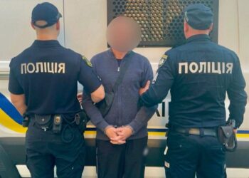 Правоохоронці Київщини оголосили підозру чоловіку за розбійний напад