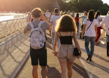 Синоптикиня розповіла про спекотний початок осені в Україні й коли прогнозують похолодання