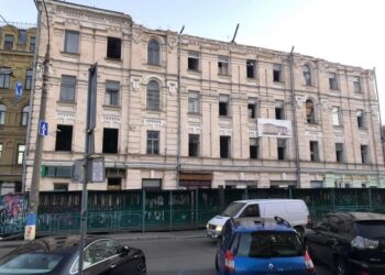 Суд захистив статус пам’ятки для садиби Дмитрієва на Подолі | ПРО ГОЛОВНЕ