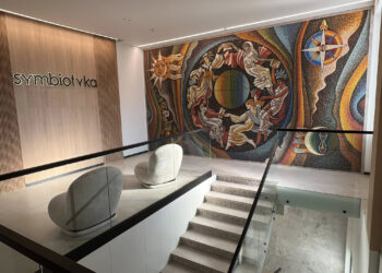 У Львові відкрили для всіх відновлену мозаїку “Інформаційний простір” | ПРО ГОЛОВНЕ