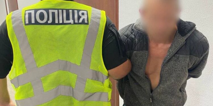 Зґвалтував малолітню: поліцейські Київщини повідомили про підозру зловмиснику