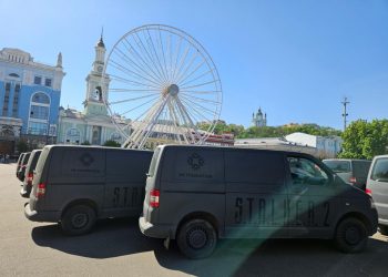 Благодійний фонд MK Foundation передав військовим ще 21 автівку (ФОТО)