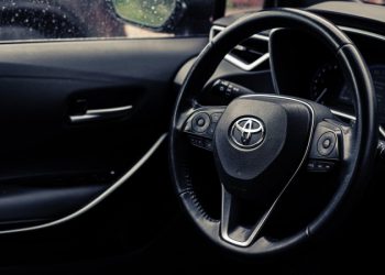 Четвертий місяць у «мінусі»: у травні світові продажі Toyota впали на 7,2% через слабкий попит у Китаї – Економіка