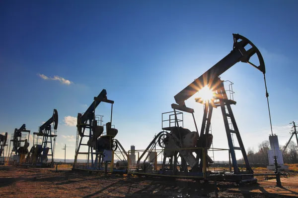 Ціни на нафту знизилися, незважаючи на напруженість у Перській затоці