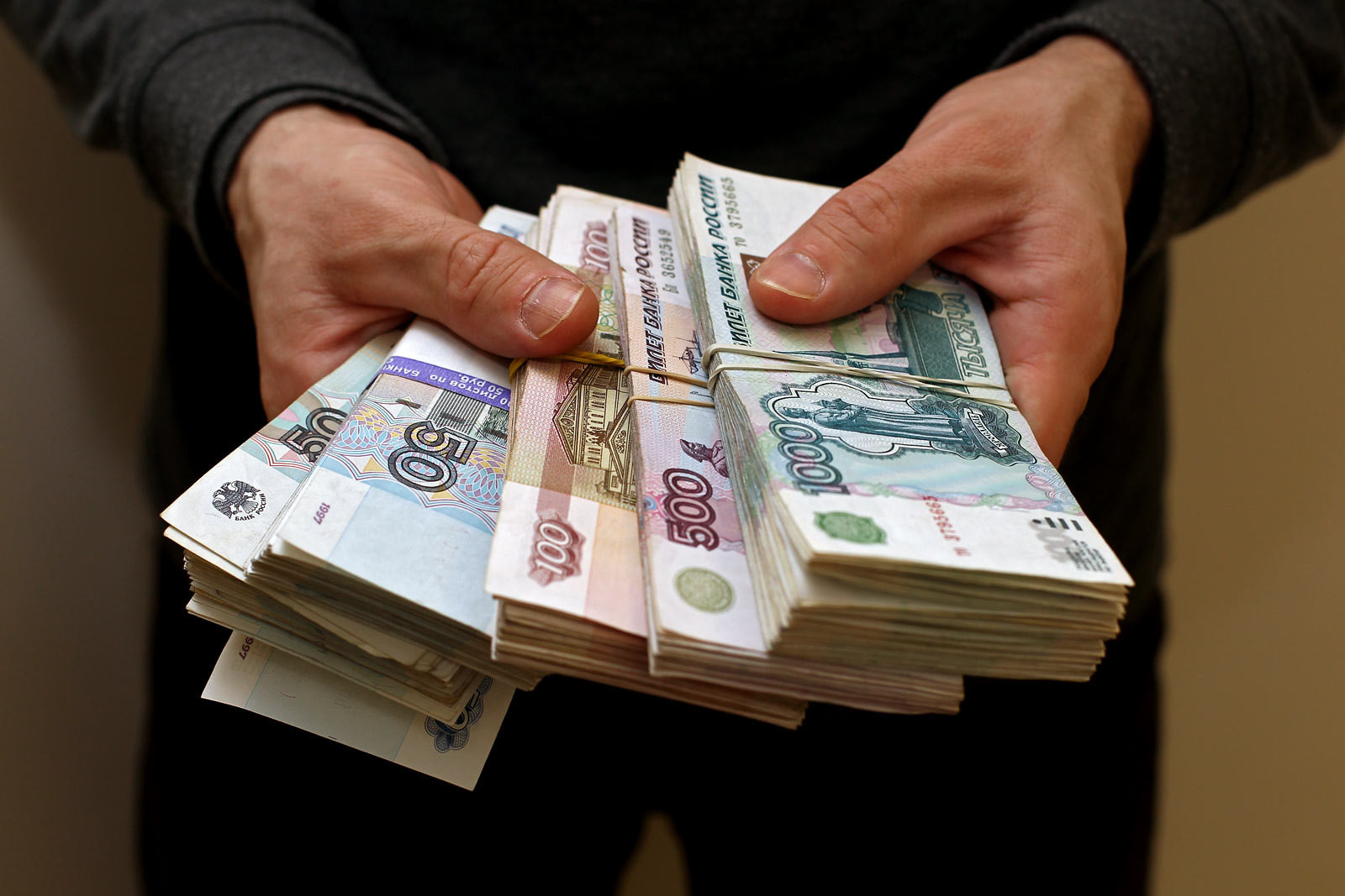 Дефіцит бюджету Російської Федерації зріс до 5,9 трильйона рублів з початку 2026 року. 1
