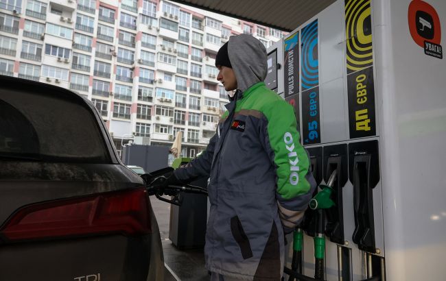 Дизель на максимумі, бензин за 90 грн: скільки коштує пальне на АЗС 28 вересня 1