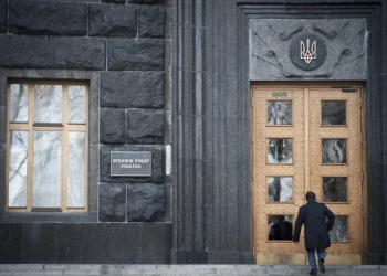 Кабмін залучить силовиків і податкову до роботи штабу з постачання пального – Економіка