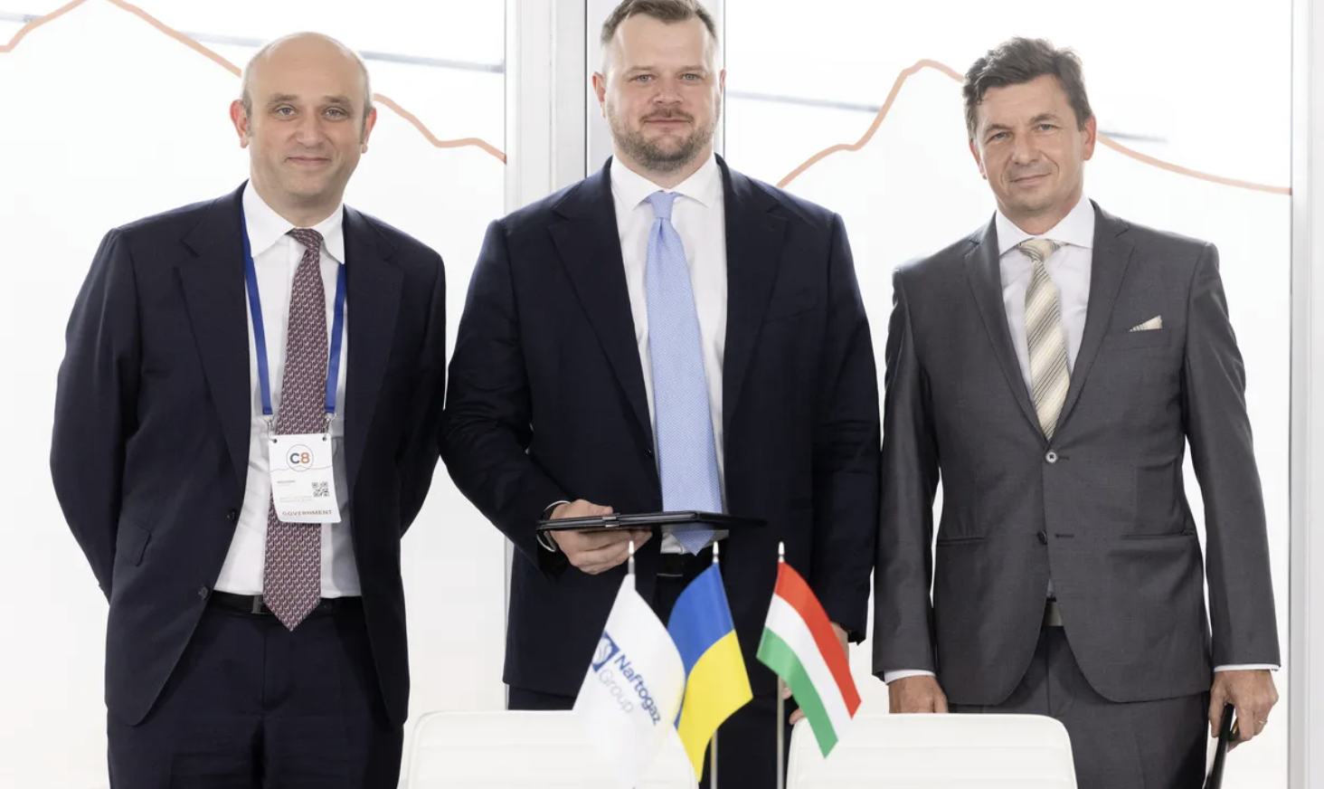 Нафтогаз та угорська MOL створять стратегічні резерви пального для України