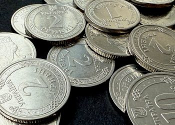 Податкова назвала платежі, термін сплати яких завершується 30 липня |