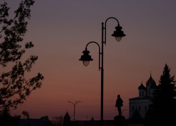 росія атакувала енергетику шести областей: є нові знеструмлення |