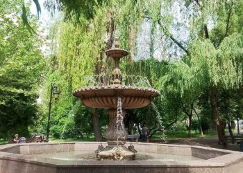 У парках і скверах Києва стартував сезон фонтанів: перелік локацій
