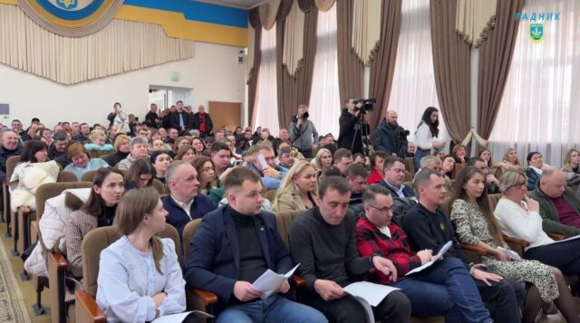 Вирок для політичної повії: відповідь Ростолопи на маніпуляції Скорик-Шкарівської